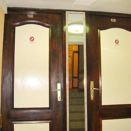 Amfora Rooms Caribrod Dimitrovgrad Eksteriør billede