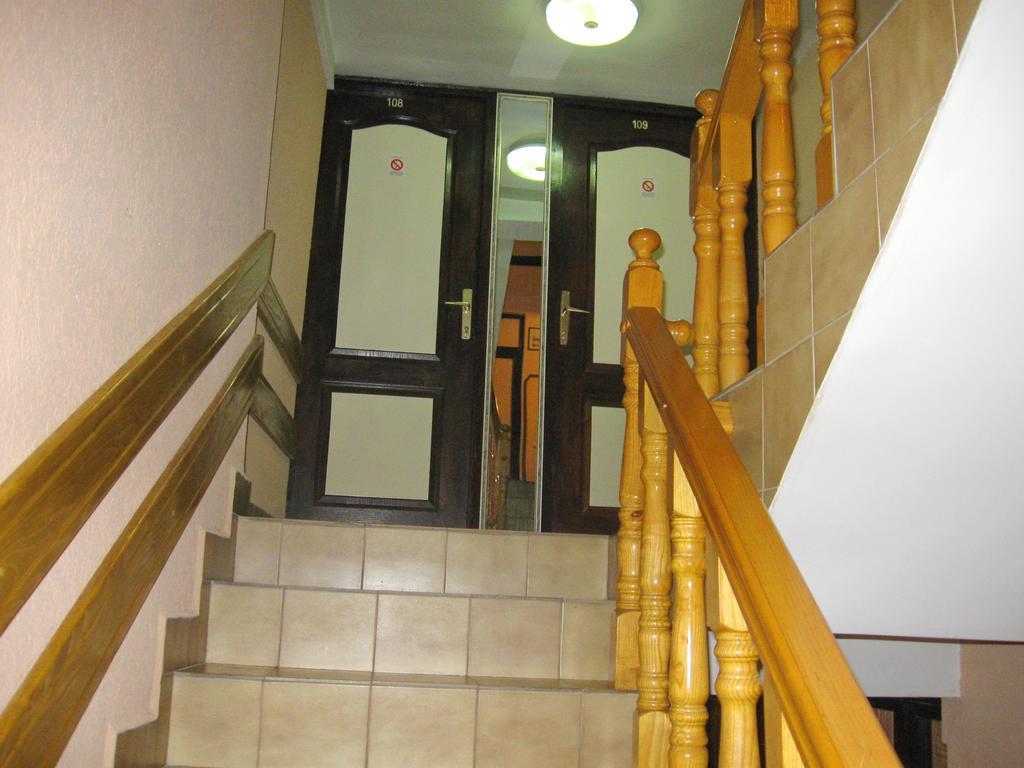 Amfora Rooms Caribrod Dimitrovgrad Eksteriør billede