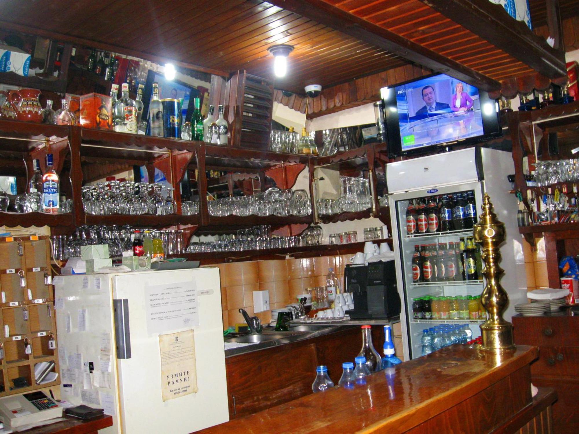 Amfora Rooms Caribrod Dimitrovgrad Eksteriør billede